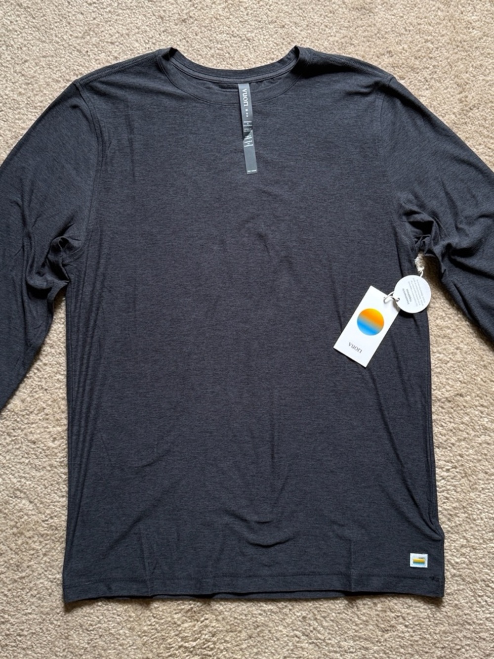 Vuori Men's NWT Medium Long-Sleeve Strato Tech Tee Shirt